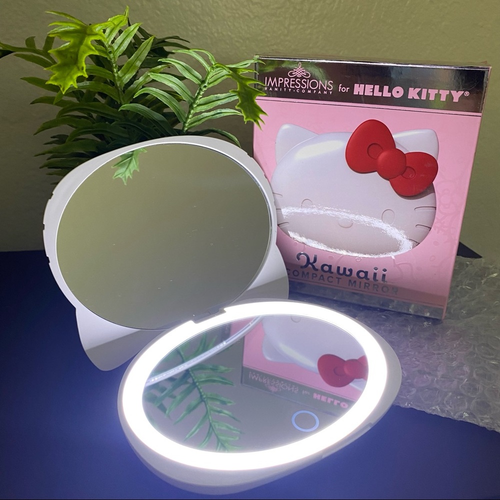 Impressions Hello Kitty Compact Mirror